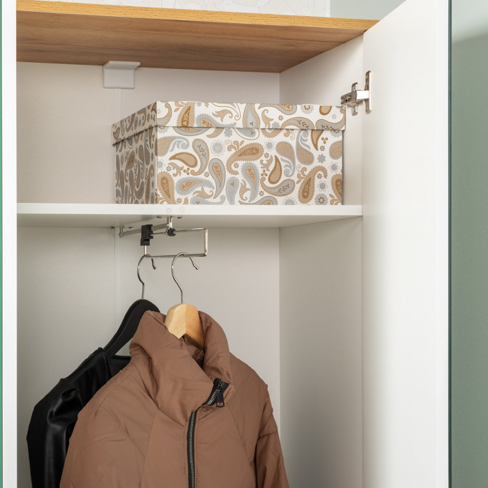 Октава 13.338 Шкаф для одежды, цвет белый шагрень/дуб крафт золотой/фасады МДФ белый шагрень и зеркало, ШхГхВ 64,4х35,3х197,6 см.