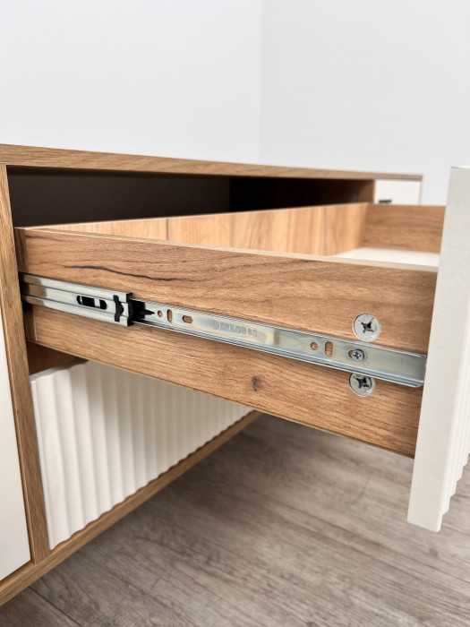 Тумба ТВ Парус-10 дуб крафт золотой/карбон латте