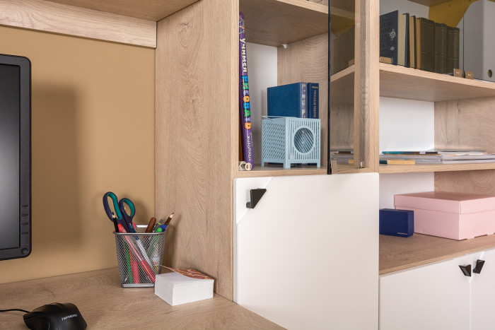 КР100 Бостон 13.155 Шкаф, цвет дуб эндгрейн элегантный/фасады МДФ милк рикамо софт, ШхГхВ 38,6х35,1х194,4 см., универсальная сборка